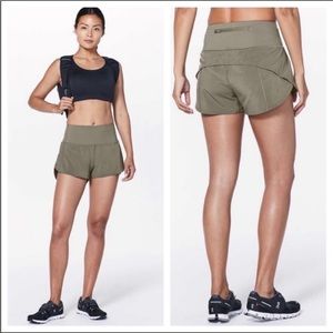 Lululemon Speed Up Short Hi-Rise *2.5" Size 10 Sage
